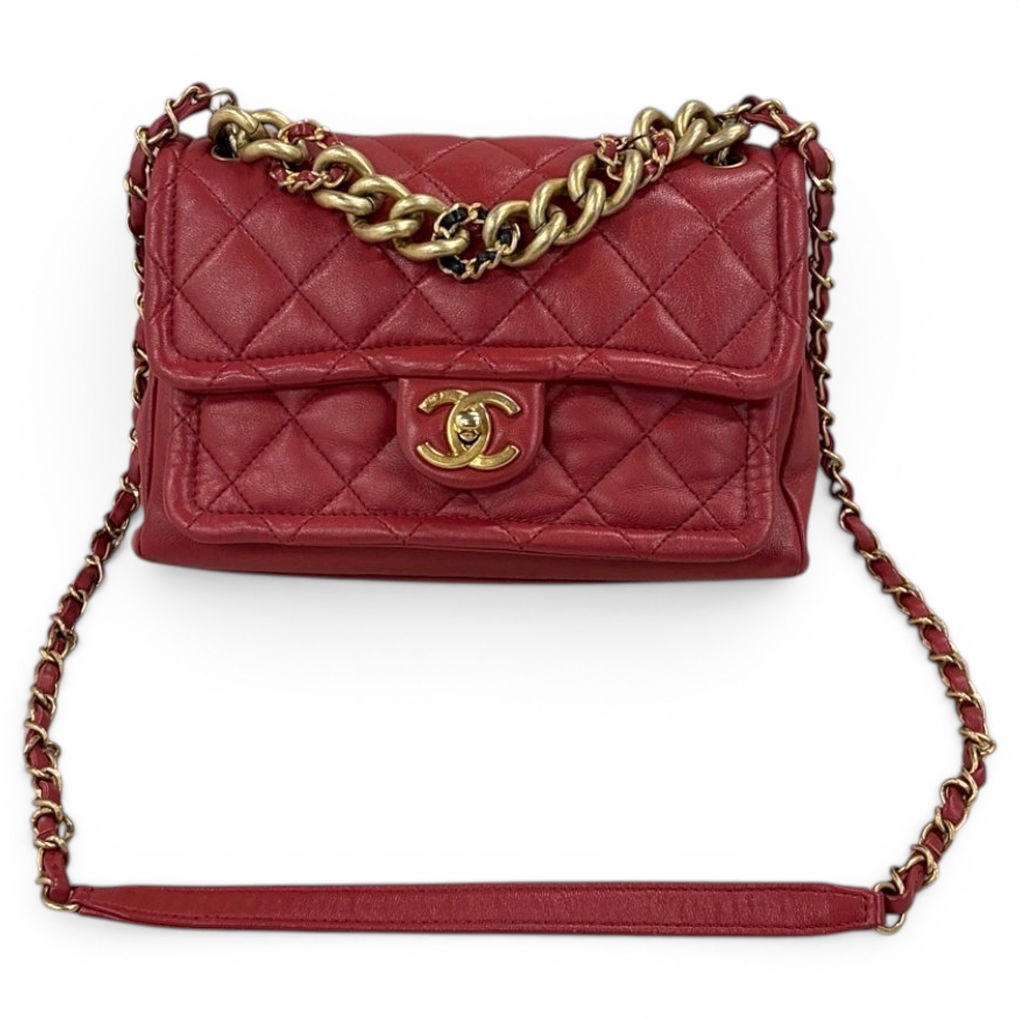 Chanel 19 leather handbag