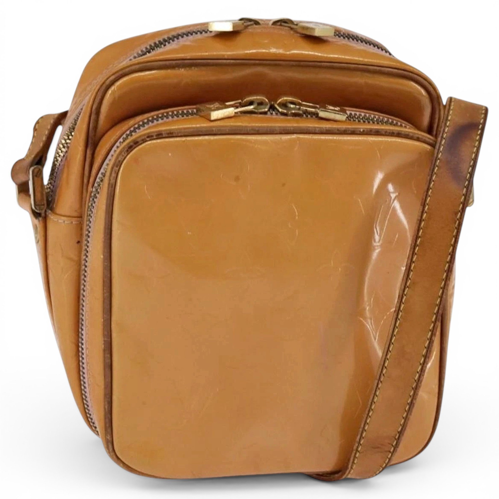 Patent leather handbag