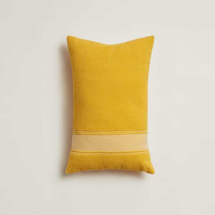 Banane Yachting Uni Beach Pillow