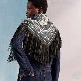 Brides De Gala Folk Bandana 55