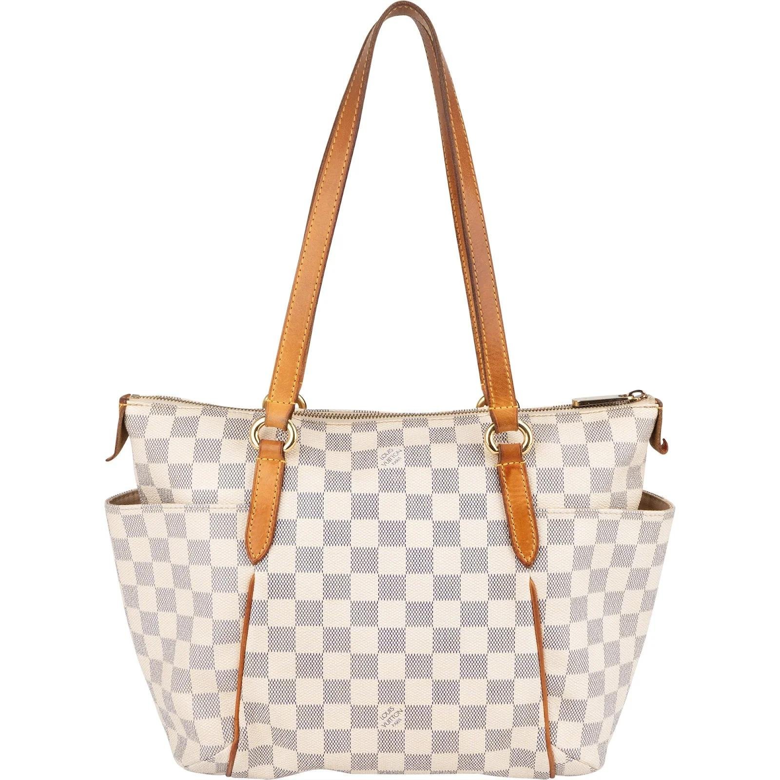 Totally leather handbag