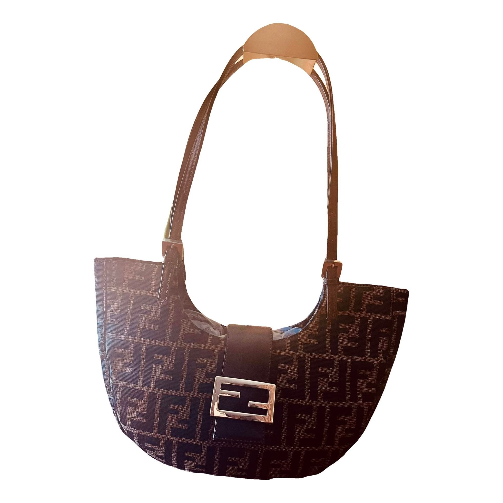 Croissant Vintage leather handbag