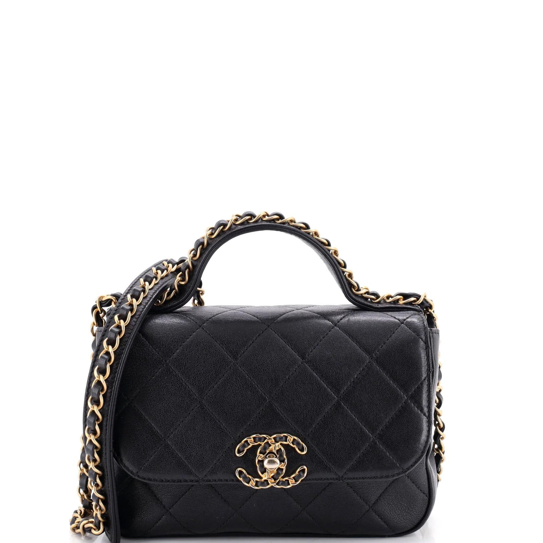 Chanel Chain Infinity leather handbag