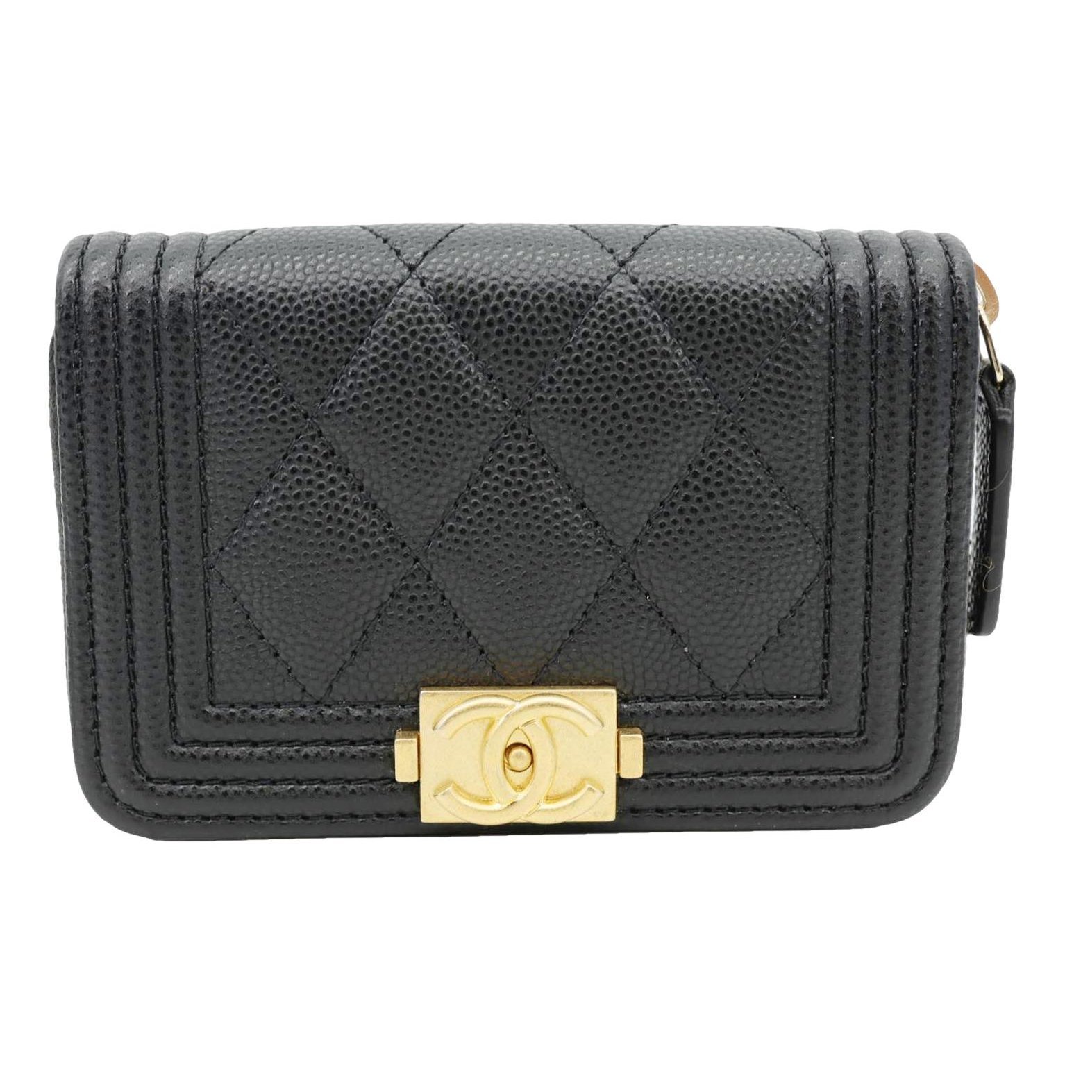 Chanel Leather clutch bag