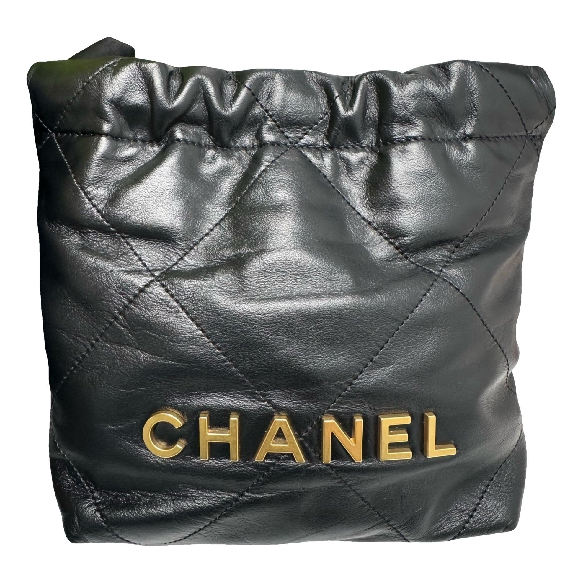 Chanel 22 leather handbag