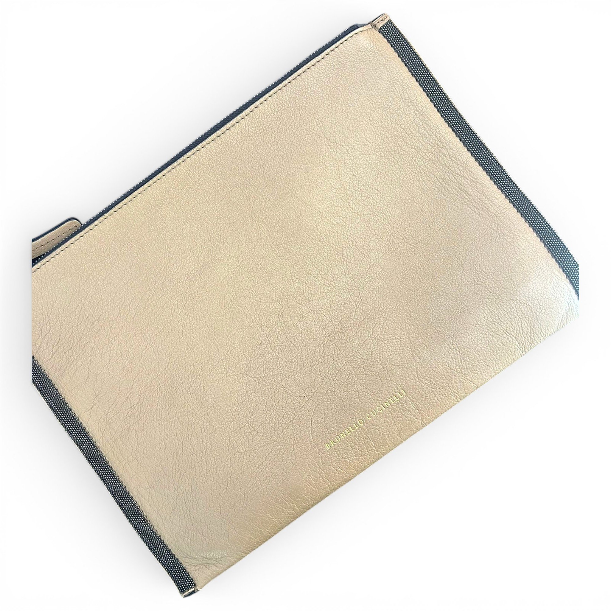 Essence leather clutch bag