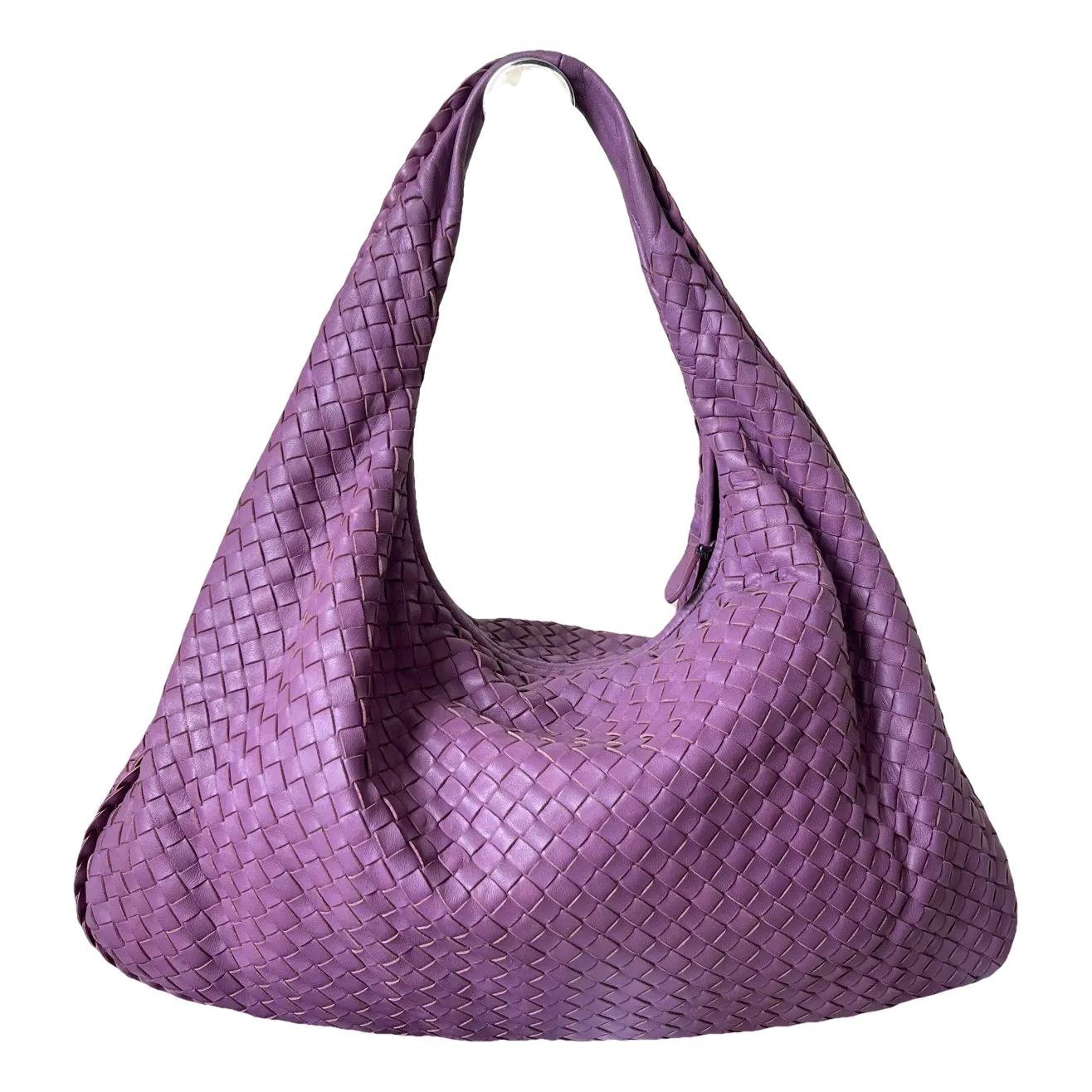 Veneta leather handbag