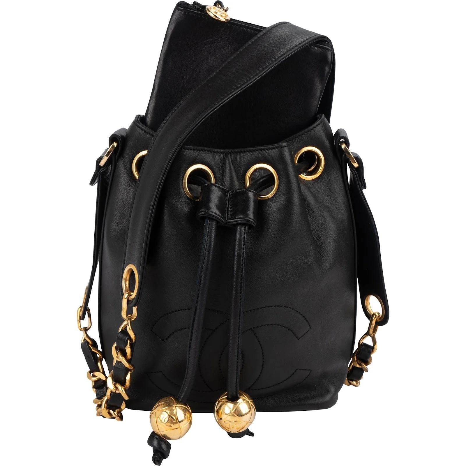 Gabrielle Bucket leather crossbody bag