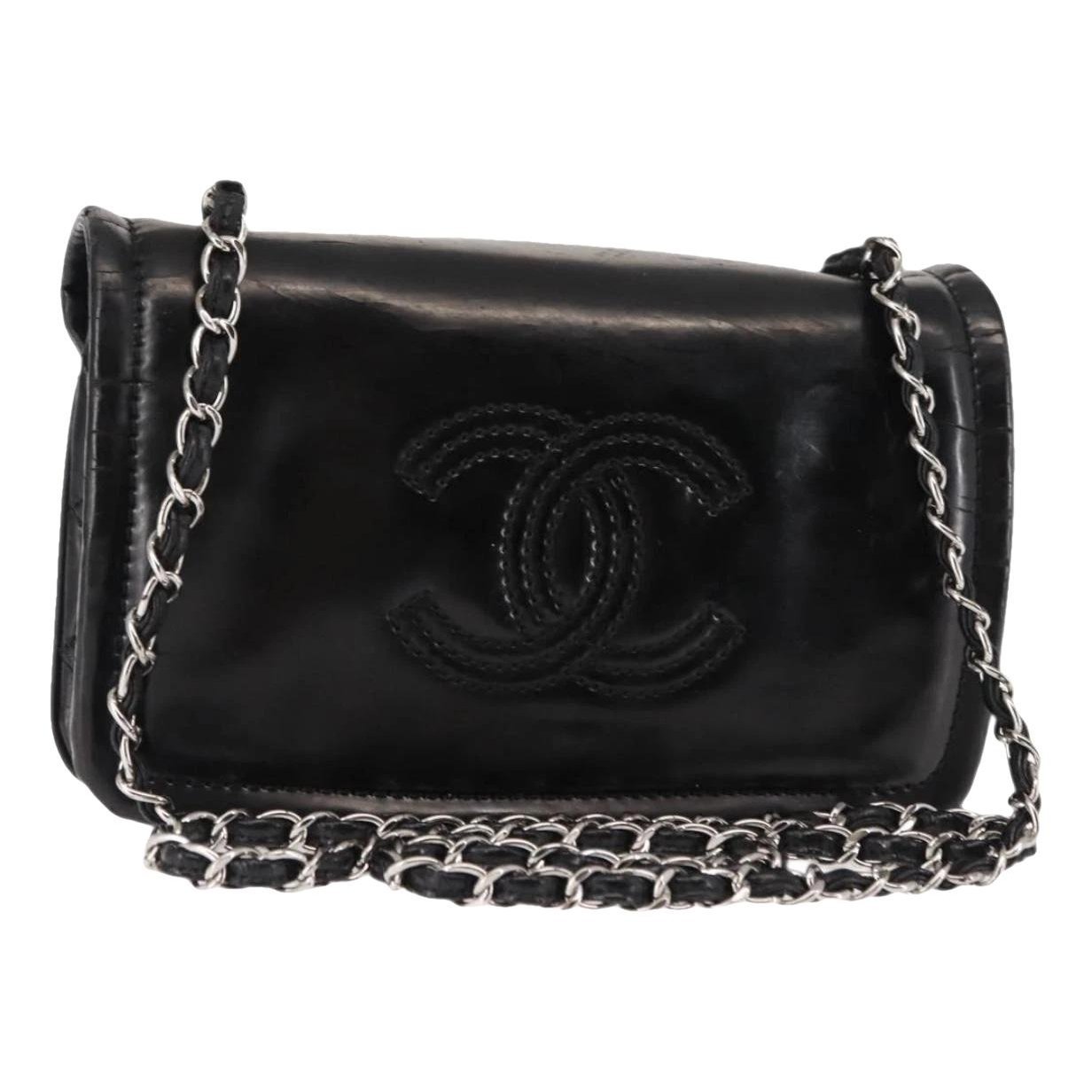 Patent leather handbag