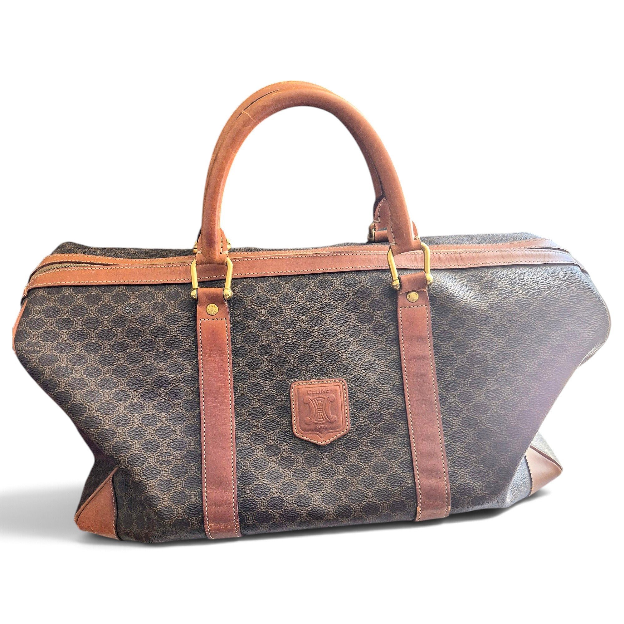 Leather travel bag
