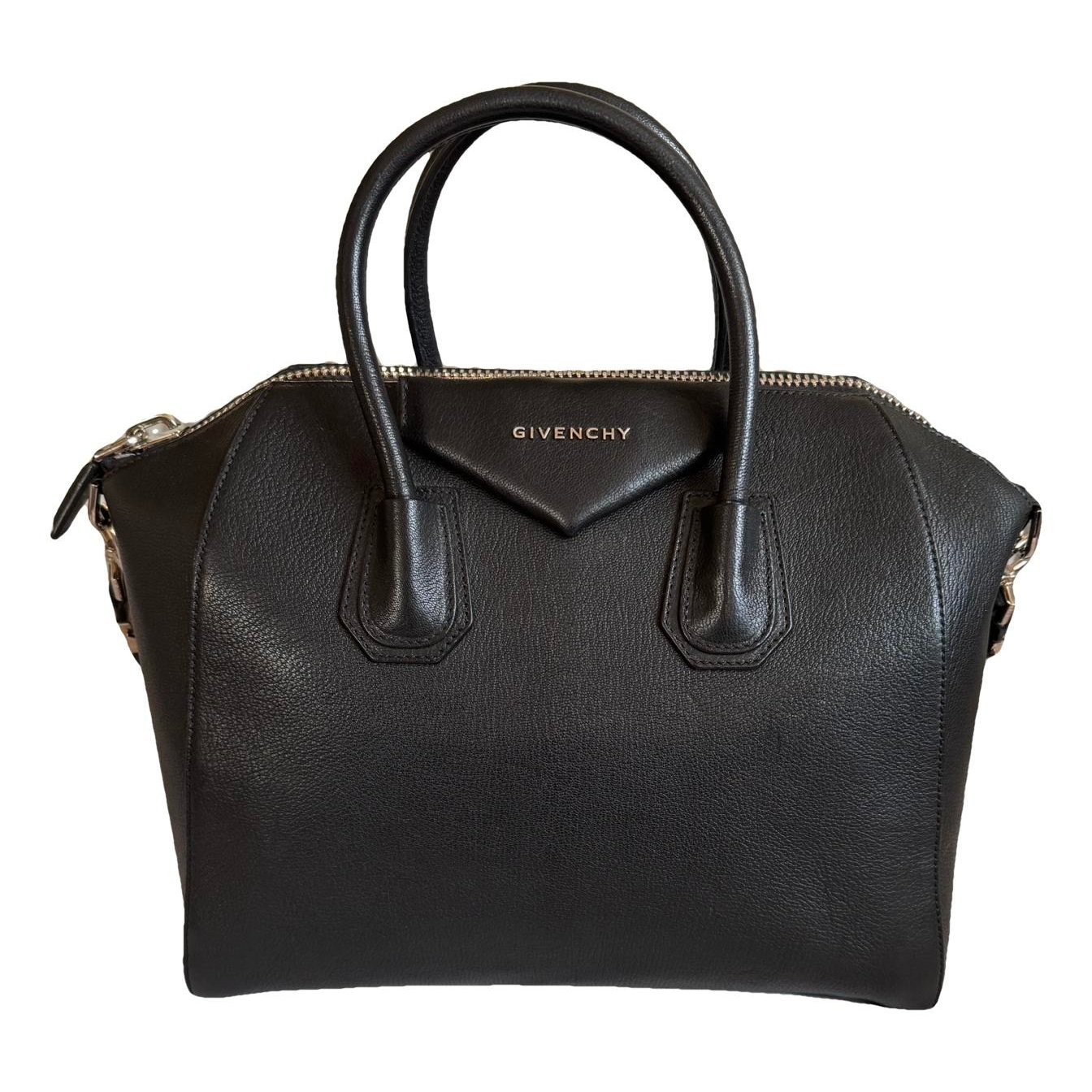 Antigona leather handbag