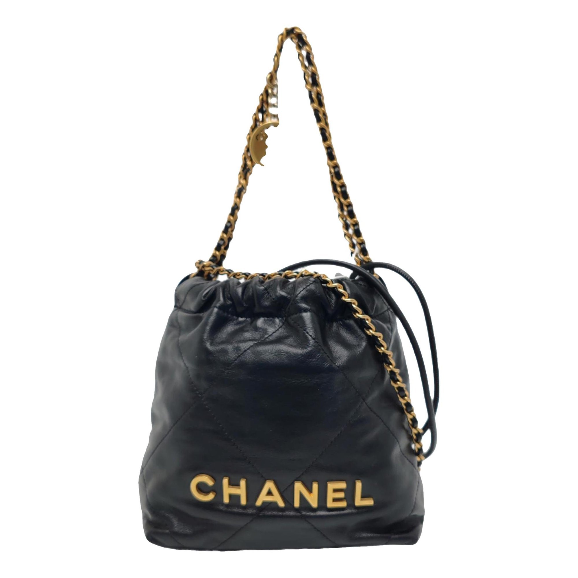 Chanel 22 leather handbag