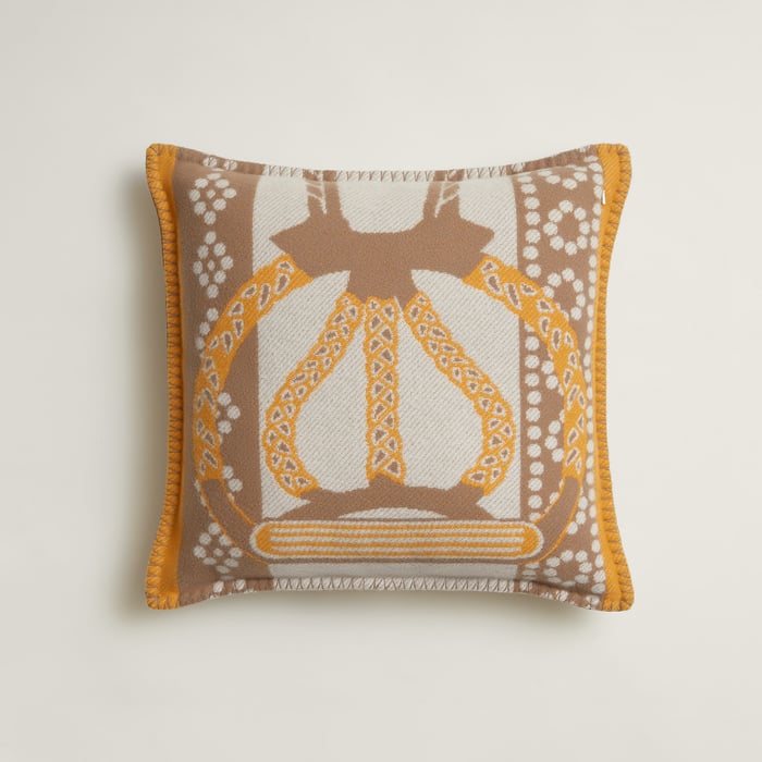 Miel Fantaisie d'Etriers Pillow