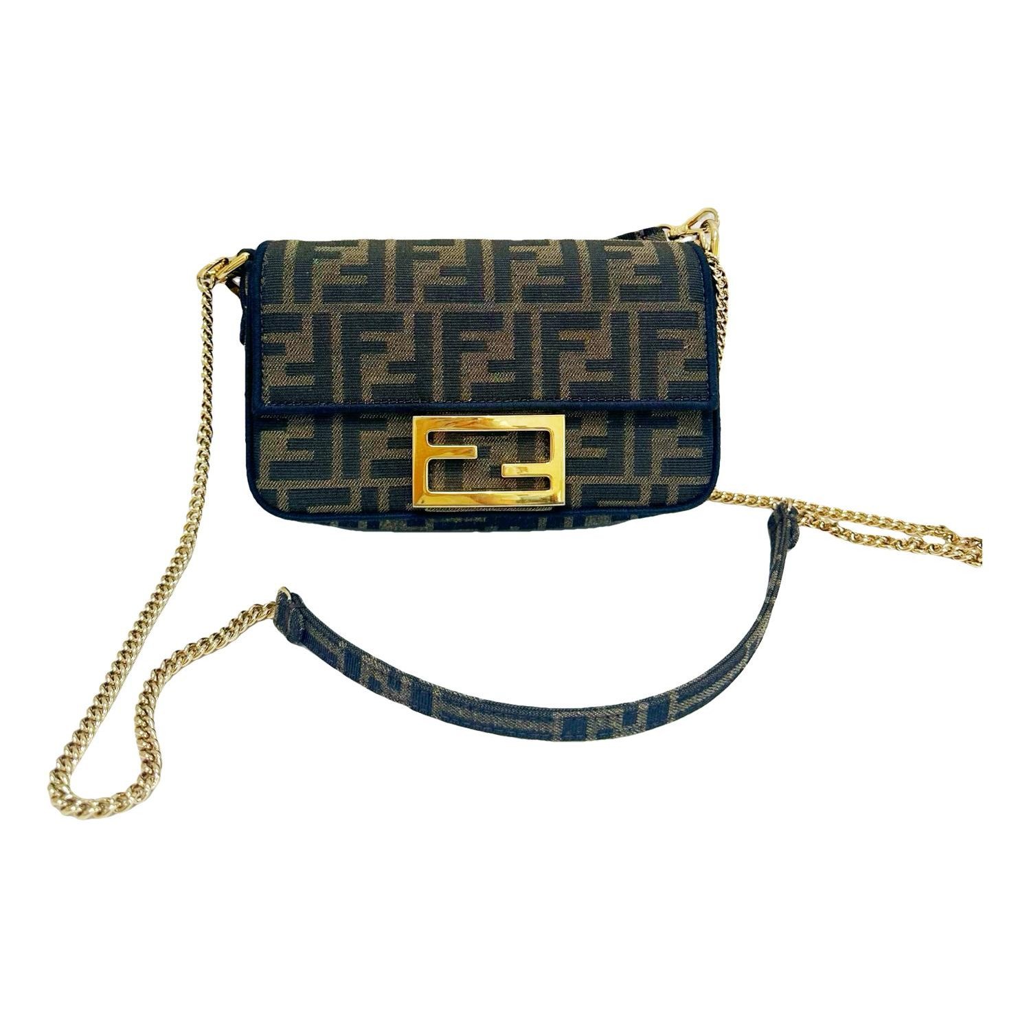 Baguette cloth handbag