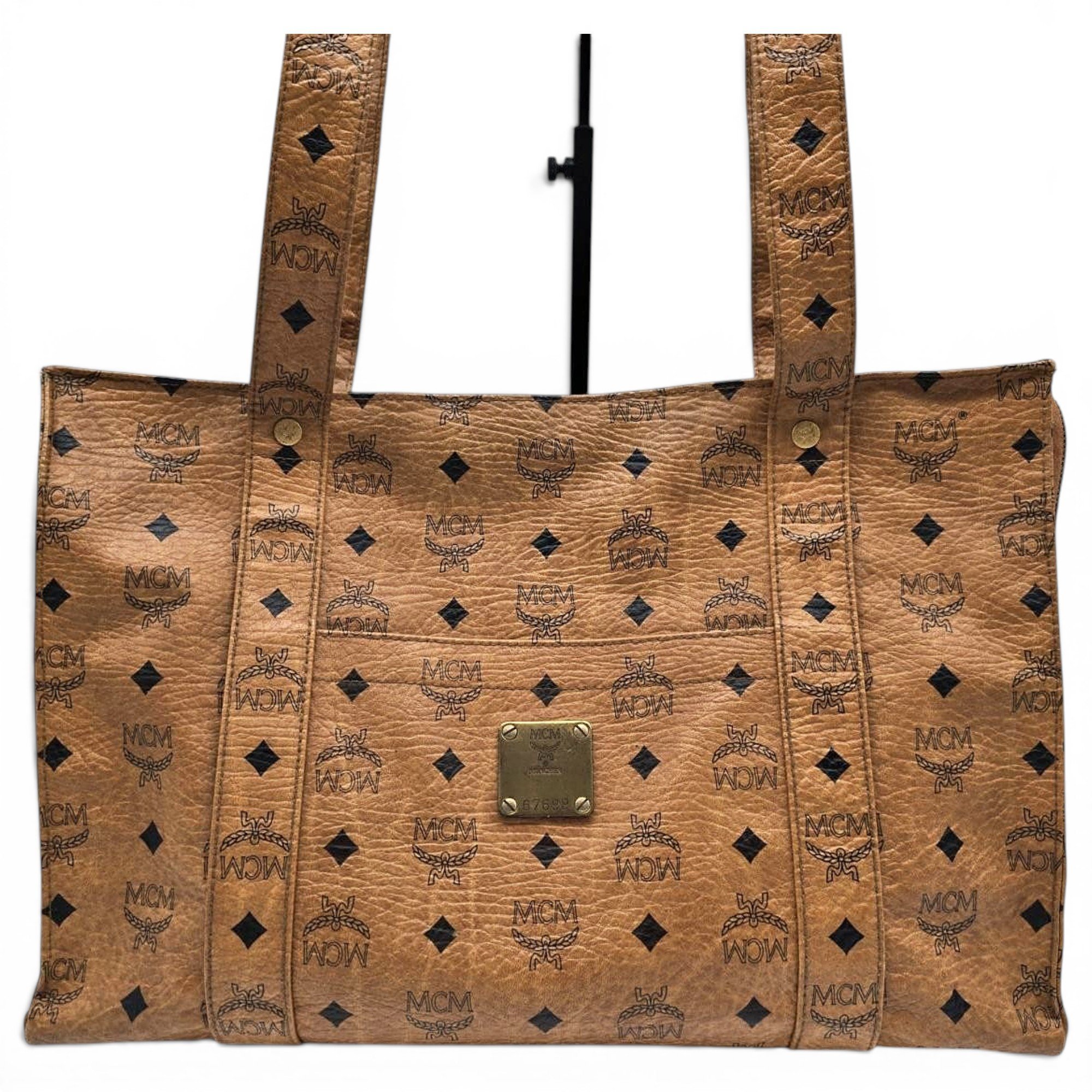 Leather tote