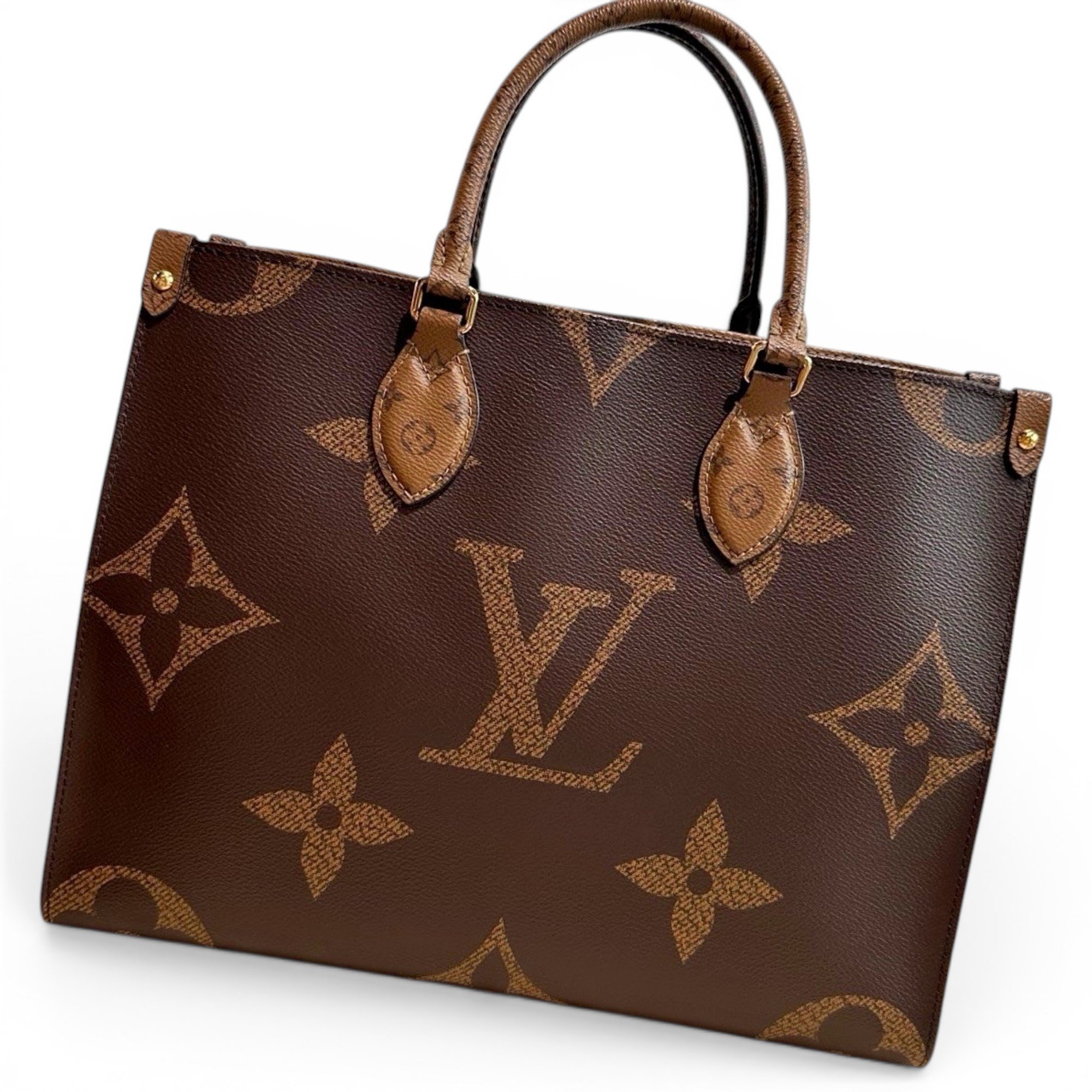 Onthego leather handbag