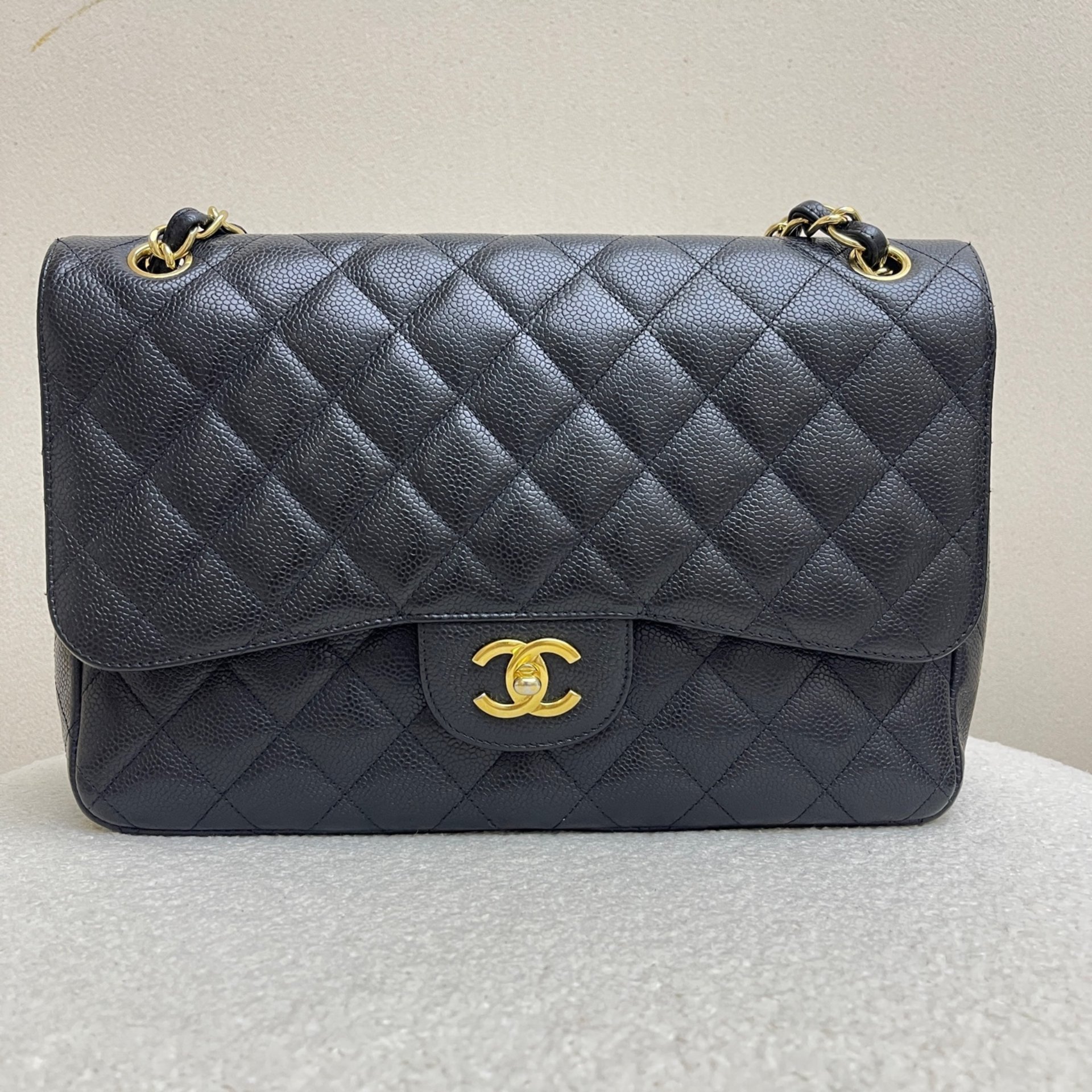 Timeless/Classique leather crossbody bag