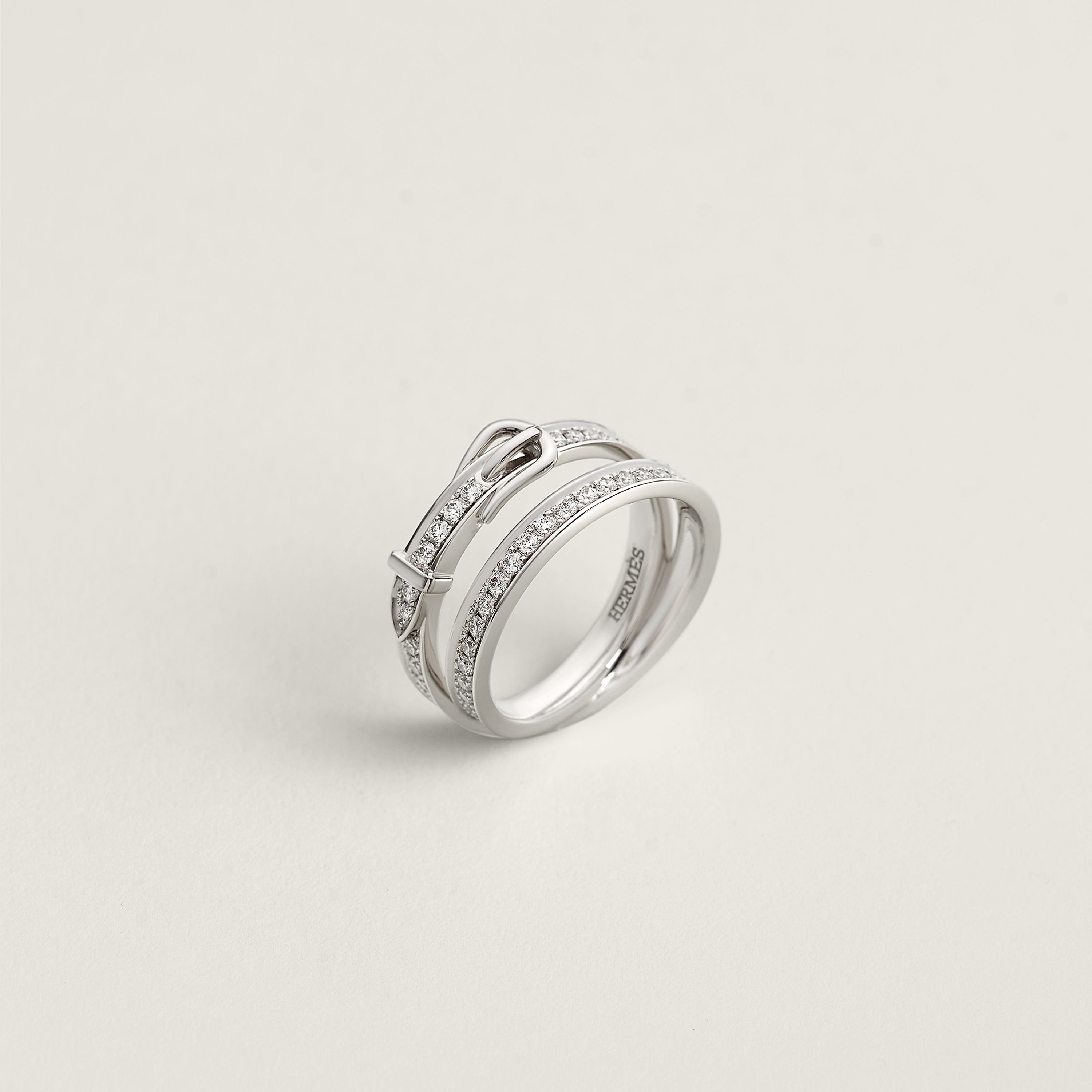 Etriviere ring, medium model
