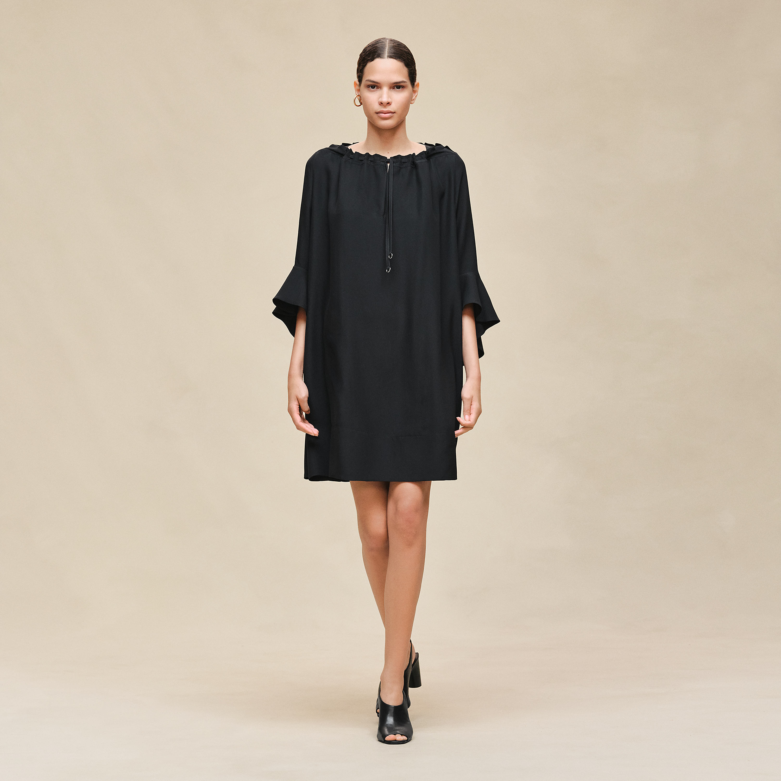 Robe courte évasée