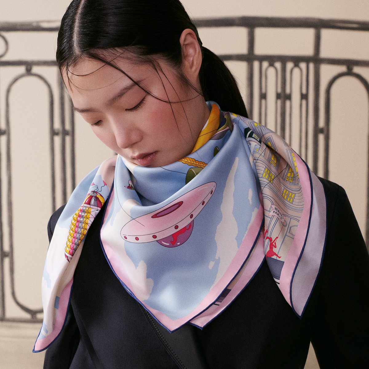 Hermès Hermès Parade scarf 90 Bleu Ciel/Rose/Jaune d'Or | BagUSeek