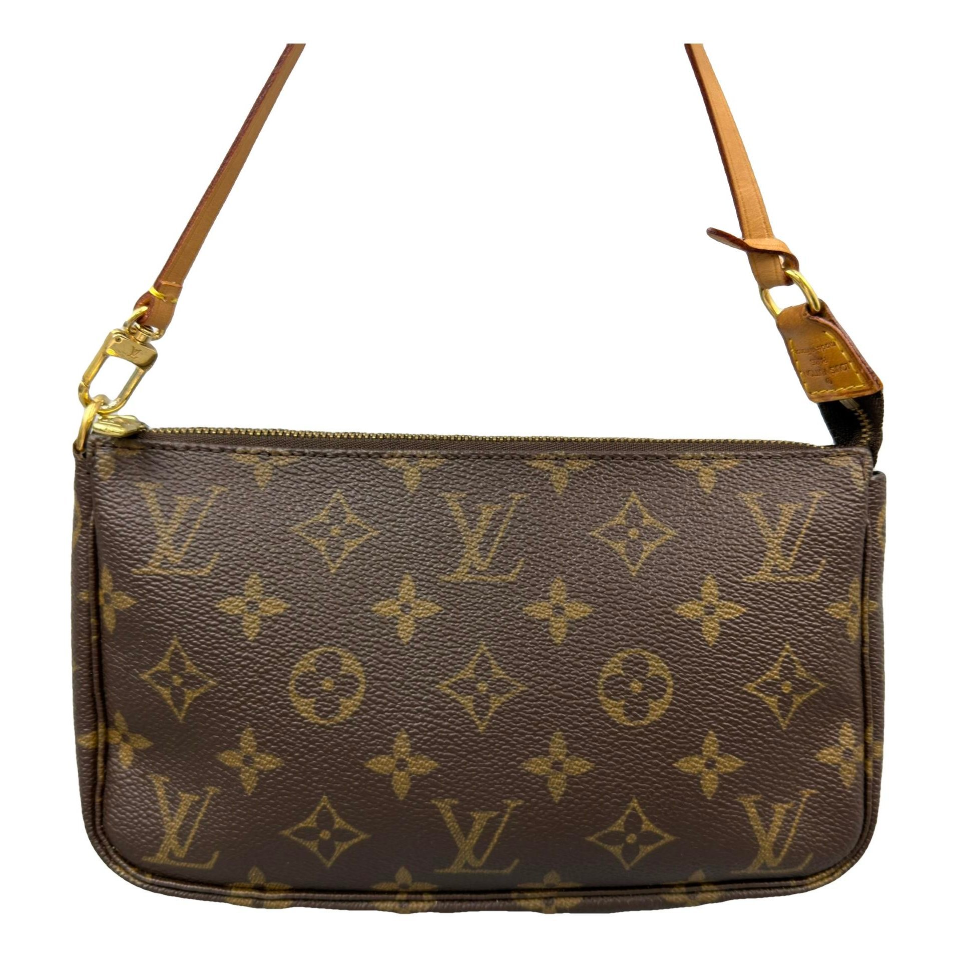 Pochette Accessoire leather handbag