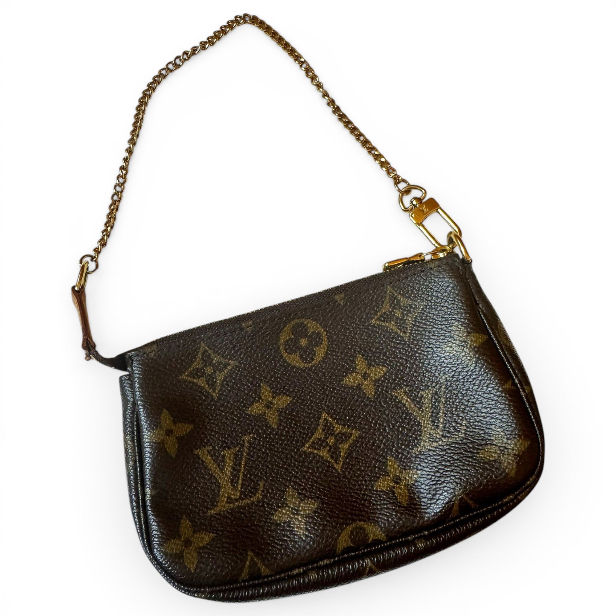Louis Vuitton Pochette Accessoire leather handbag