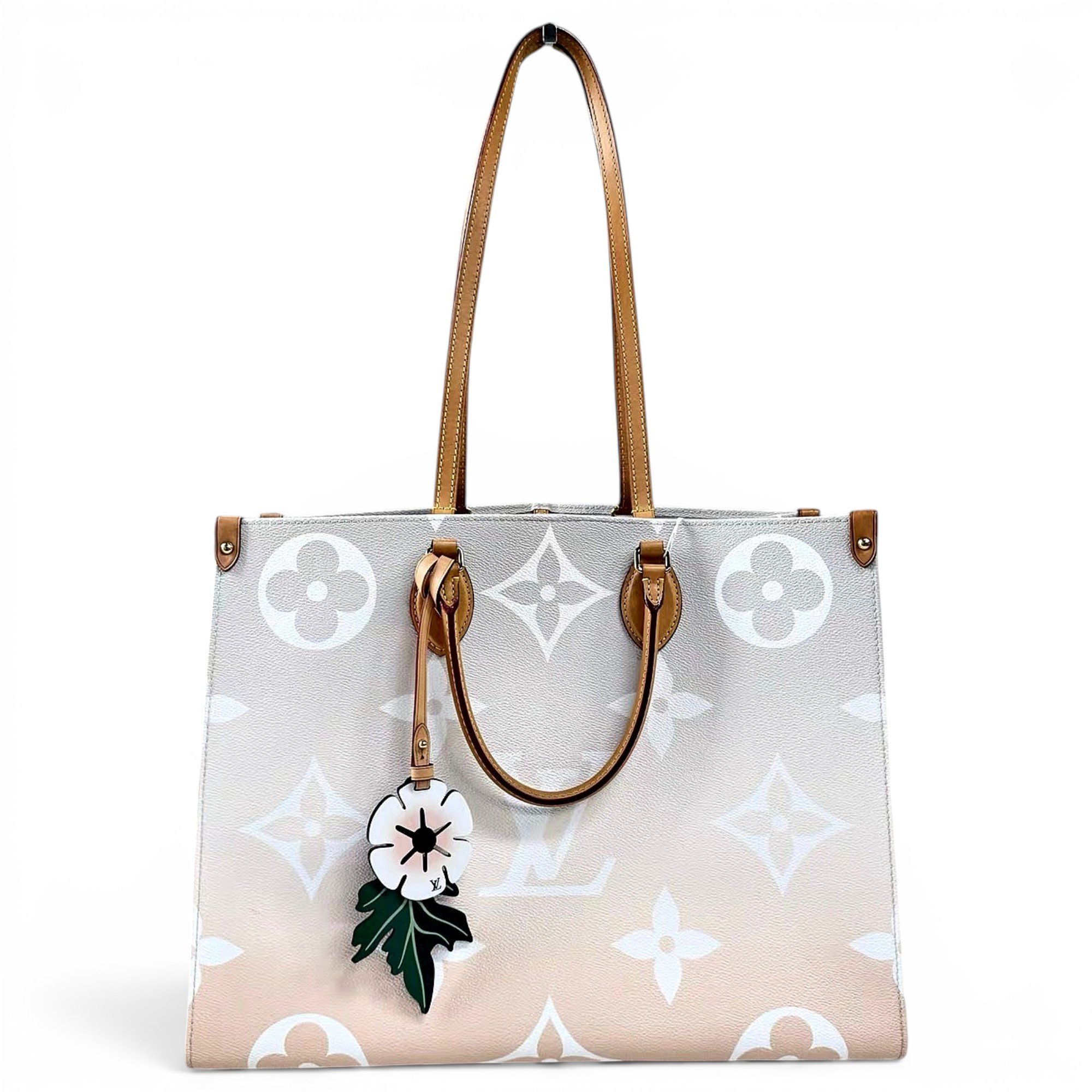 Onthego leather tote