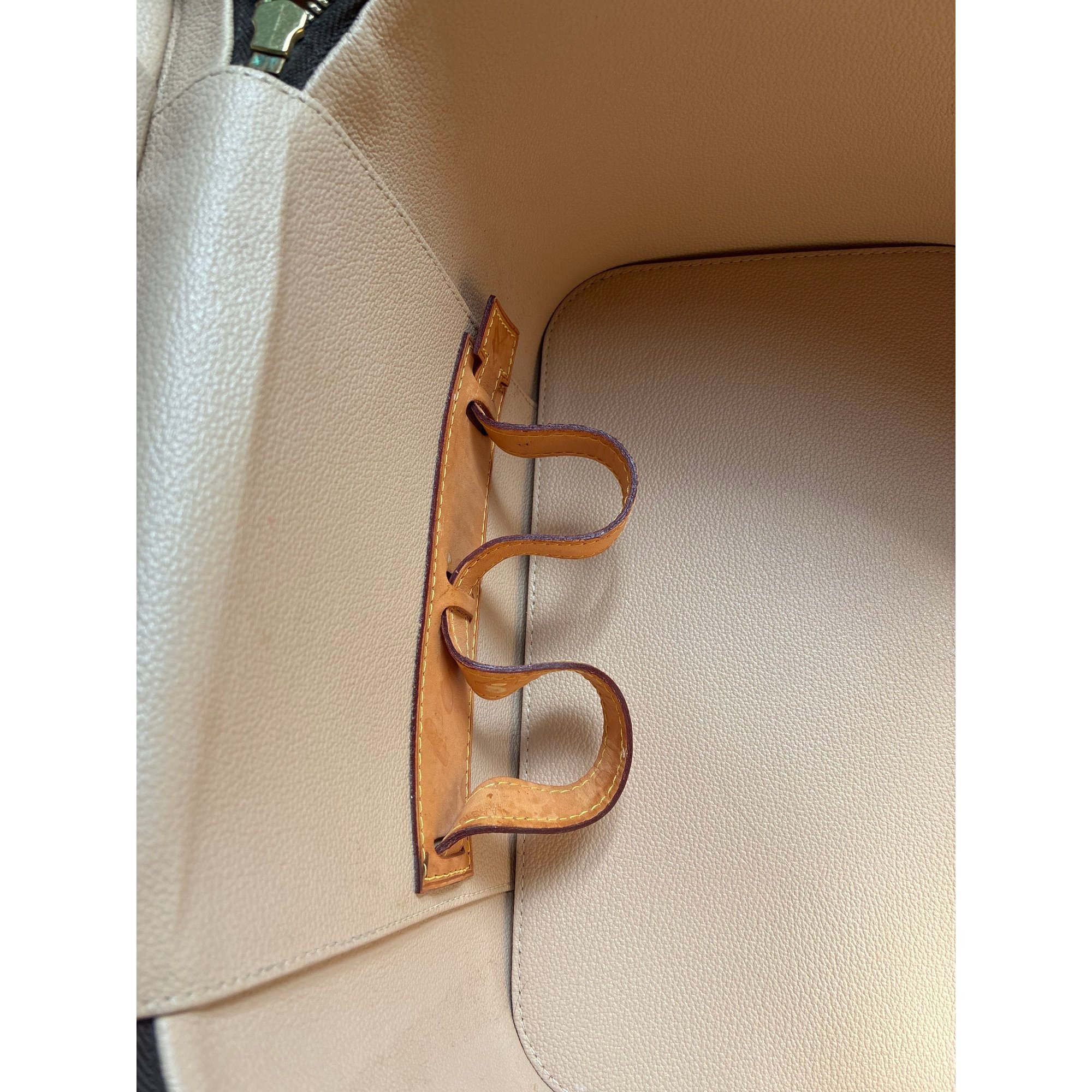 Nice leather vanity case