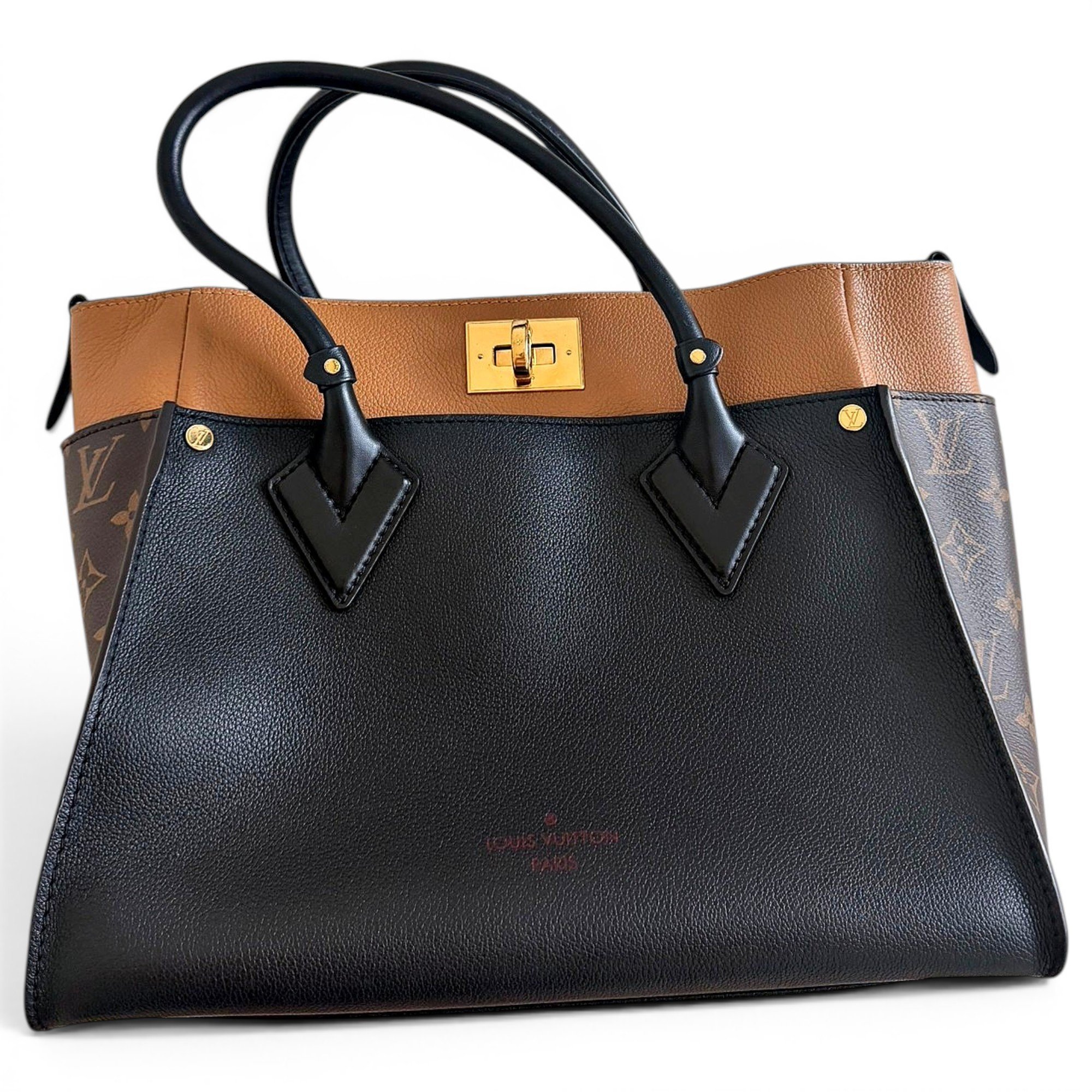 On My Side leather bag