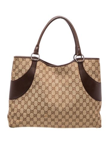 GG Canvas Shoulder Bag Medium