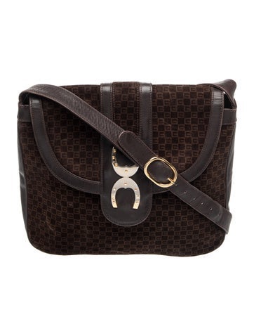 Signature Shoulder Bag