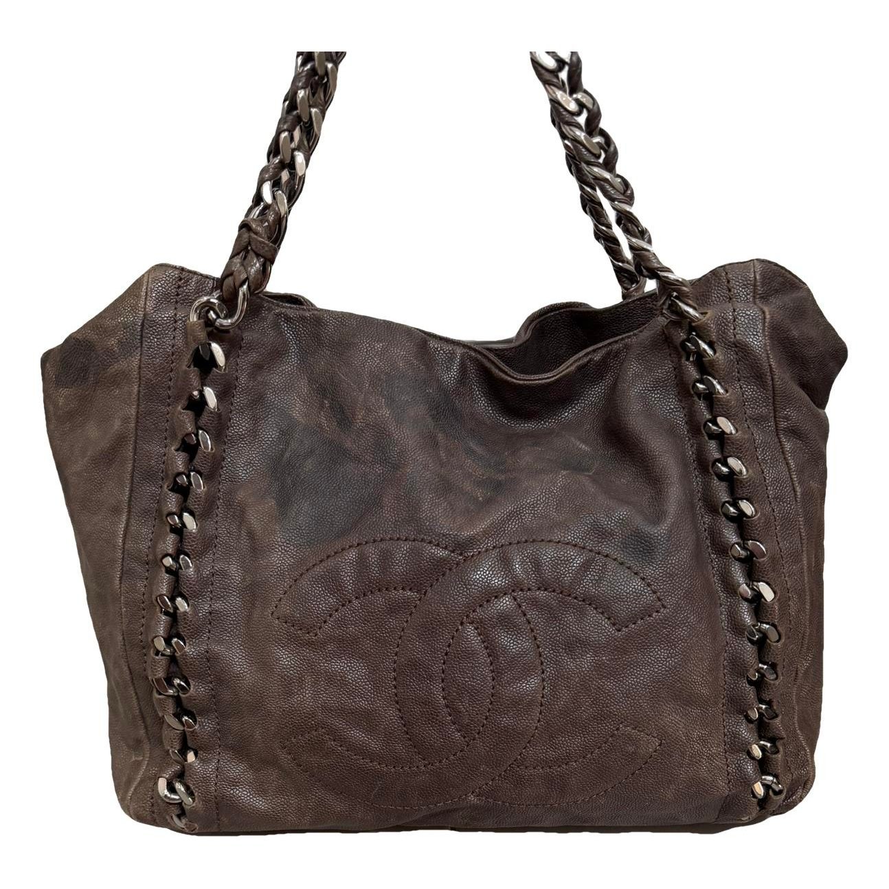 Leather handbag