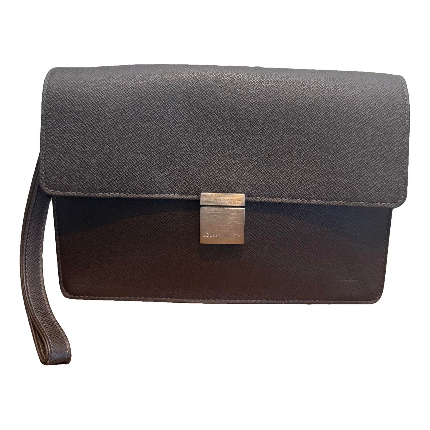 Leather bag