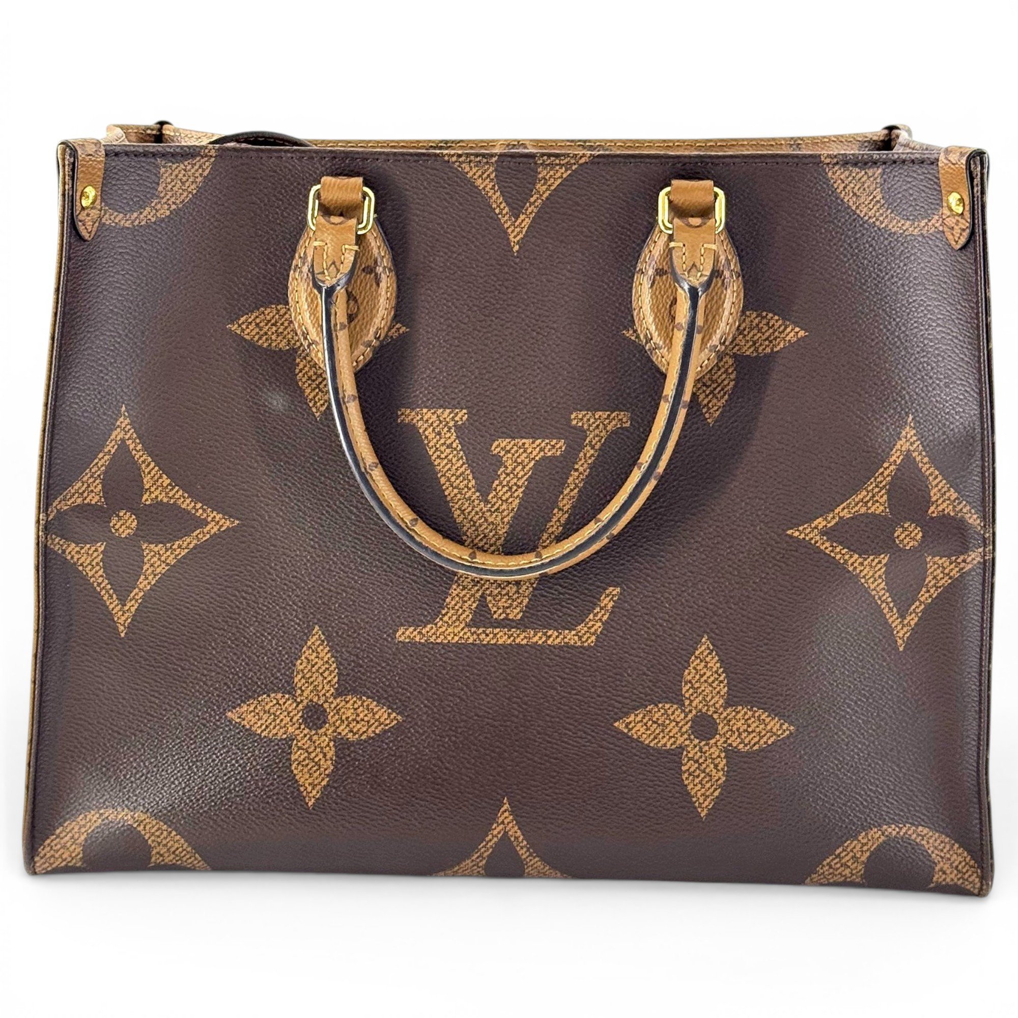 Onthego leather handbag