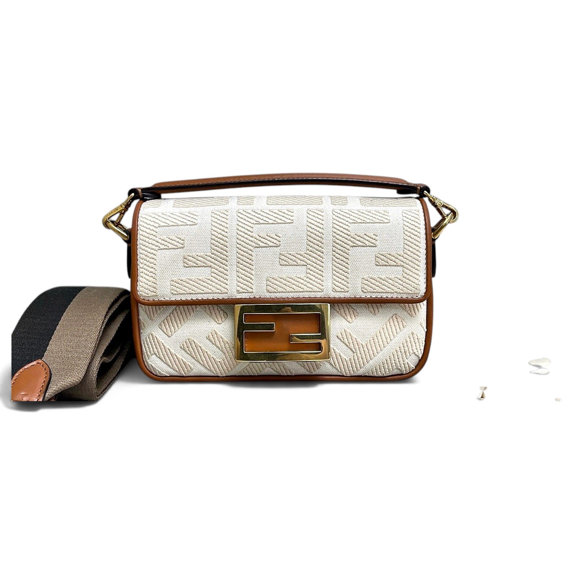 Baguette cloth handbag