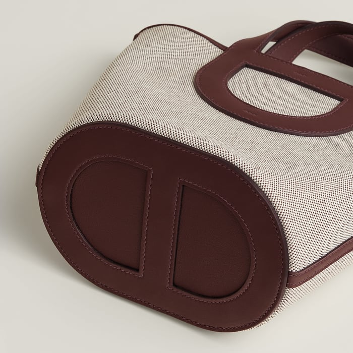 Hermès In-the-loop 18 Bag