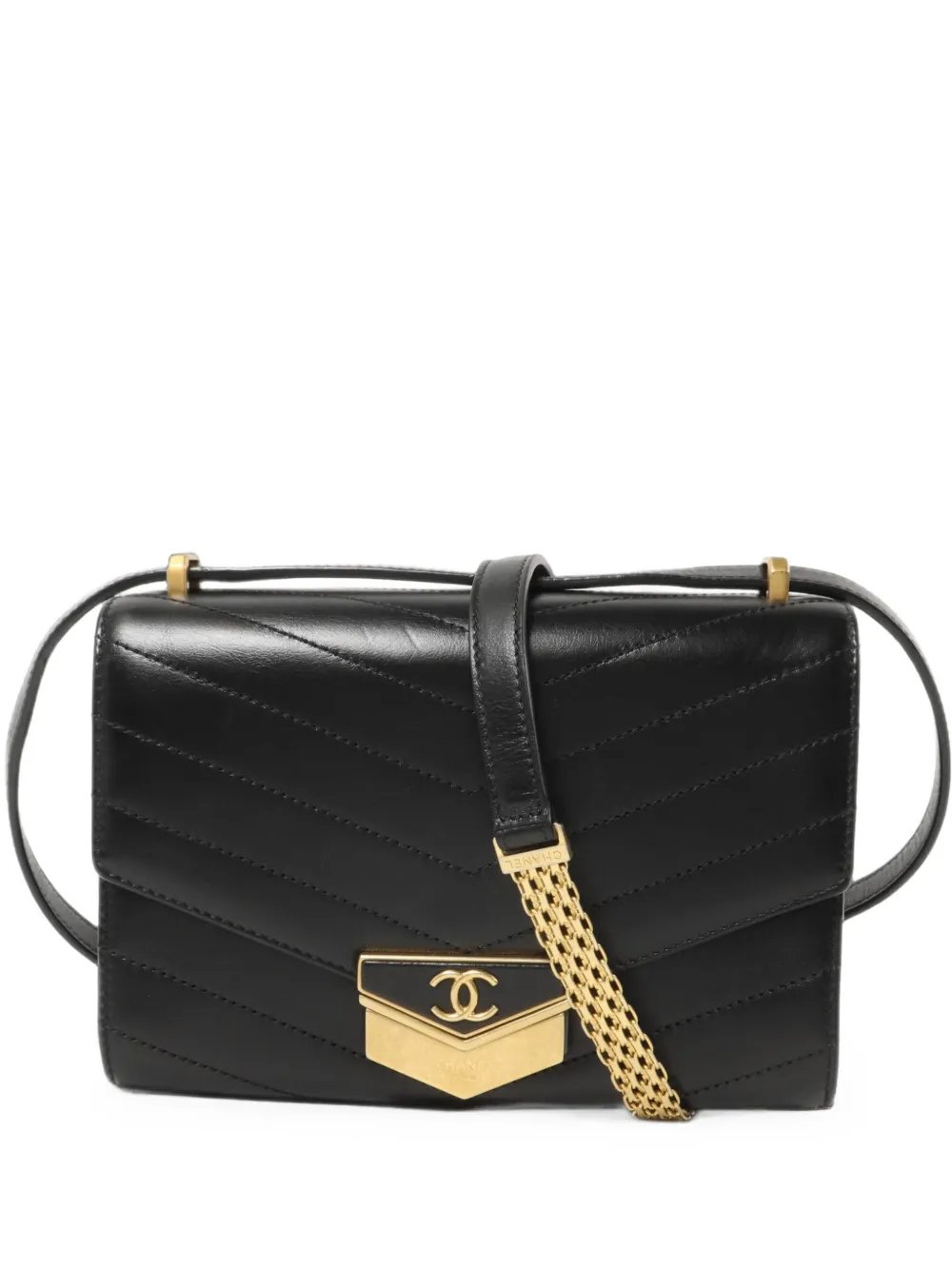 Chevron CC medal flap shoulder bag