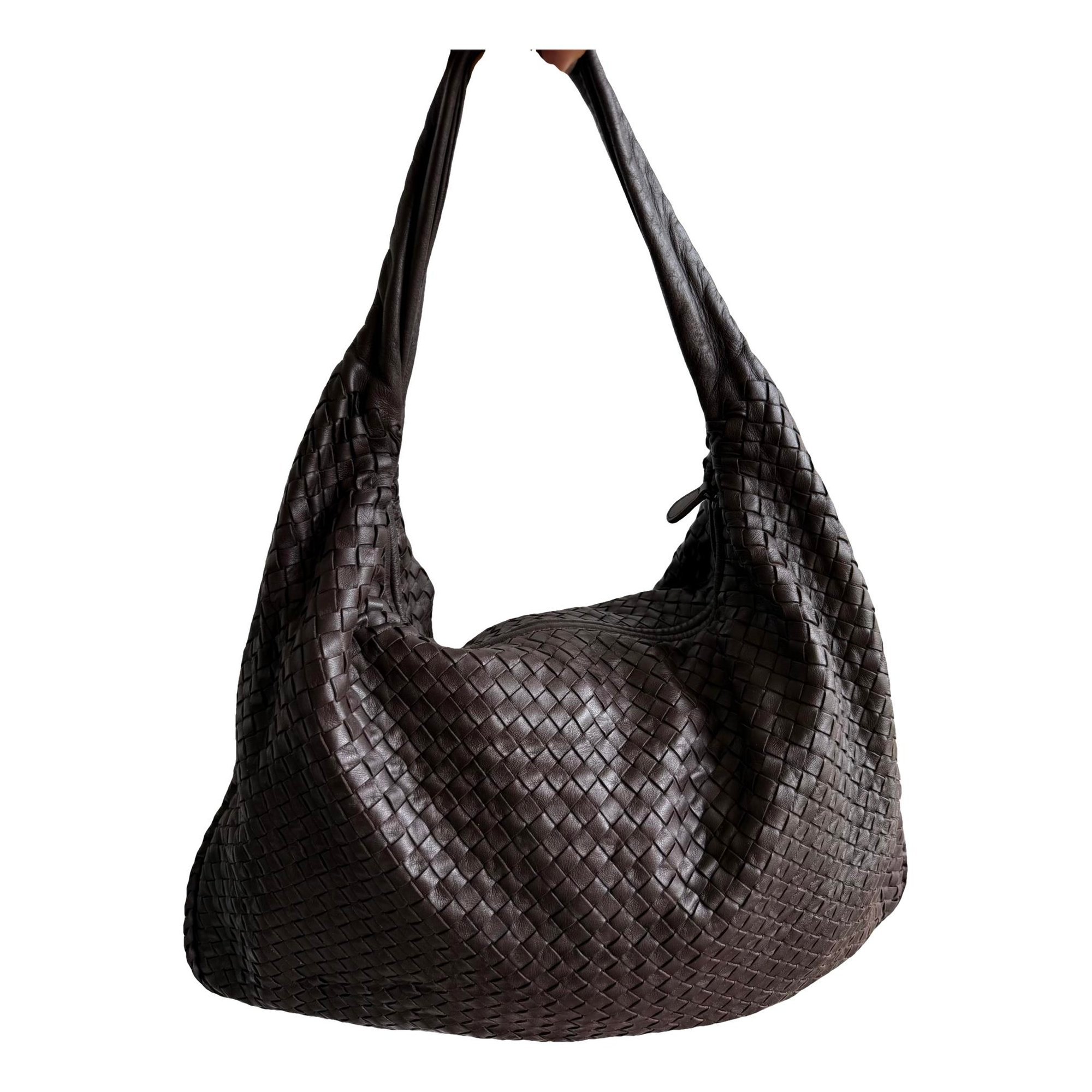 Veneta leather handbag