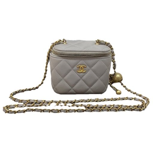 Trendy CC Vanity leather handbag