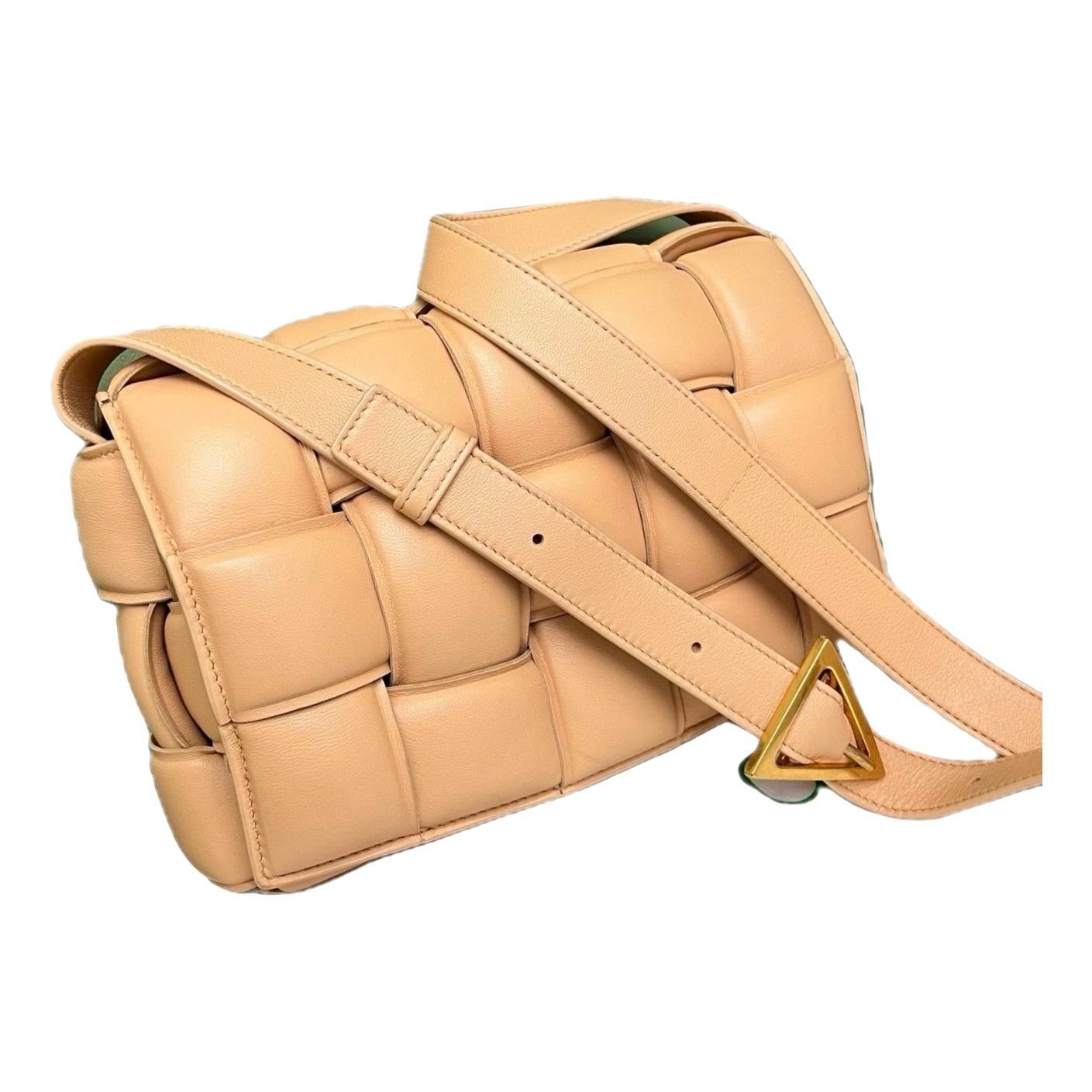 Cassette Padded leather handbag
