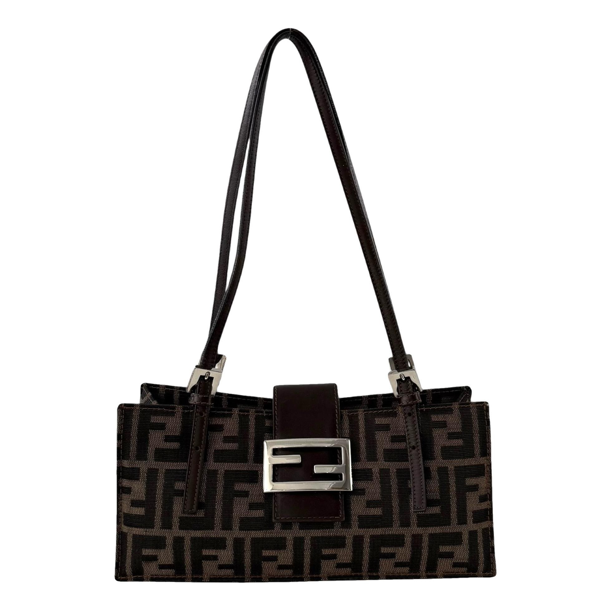 Baguette handbag