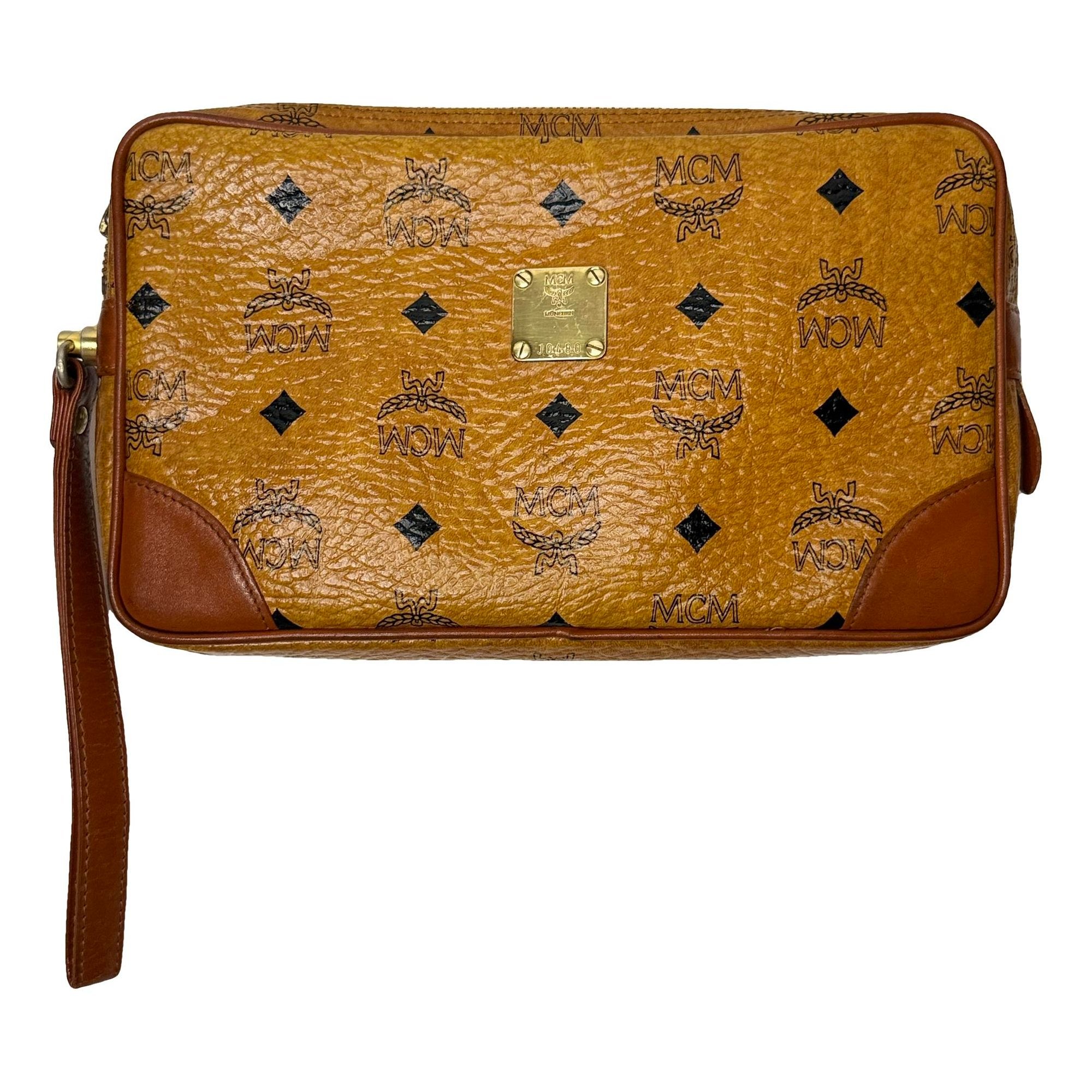 Leather clutch bag