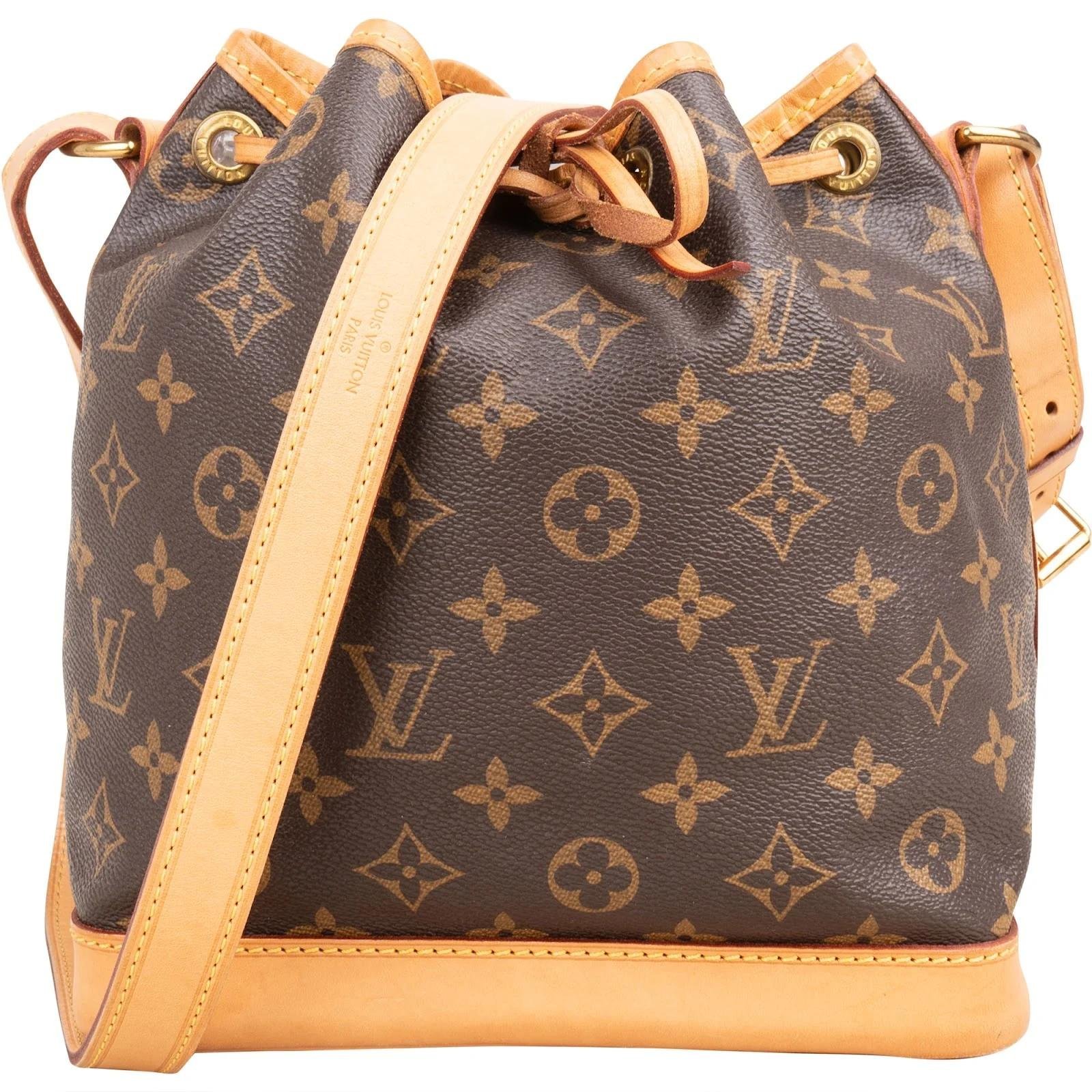 Noé leather crossbody bag