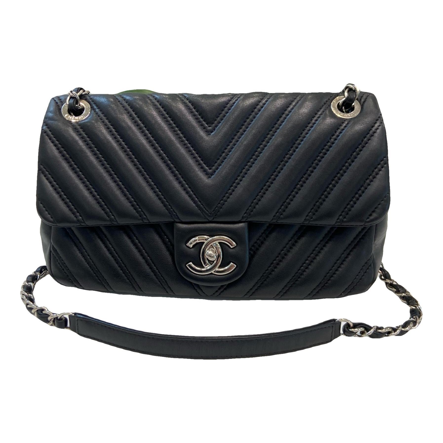 Timeless/Classique leather crossbody bag