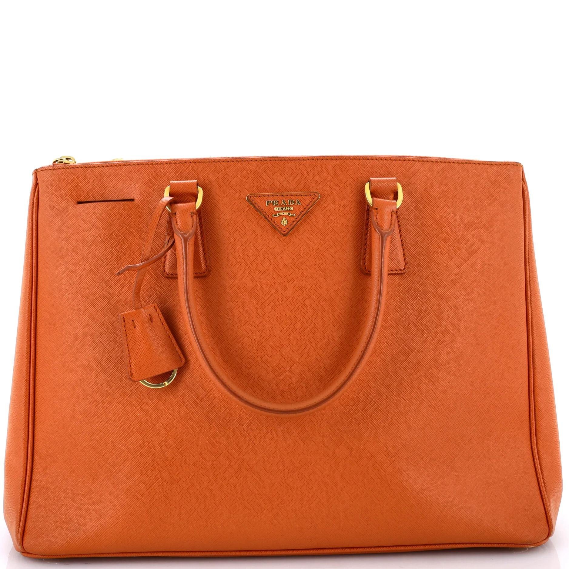 Leather tote