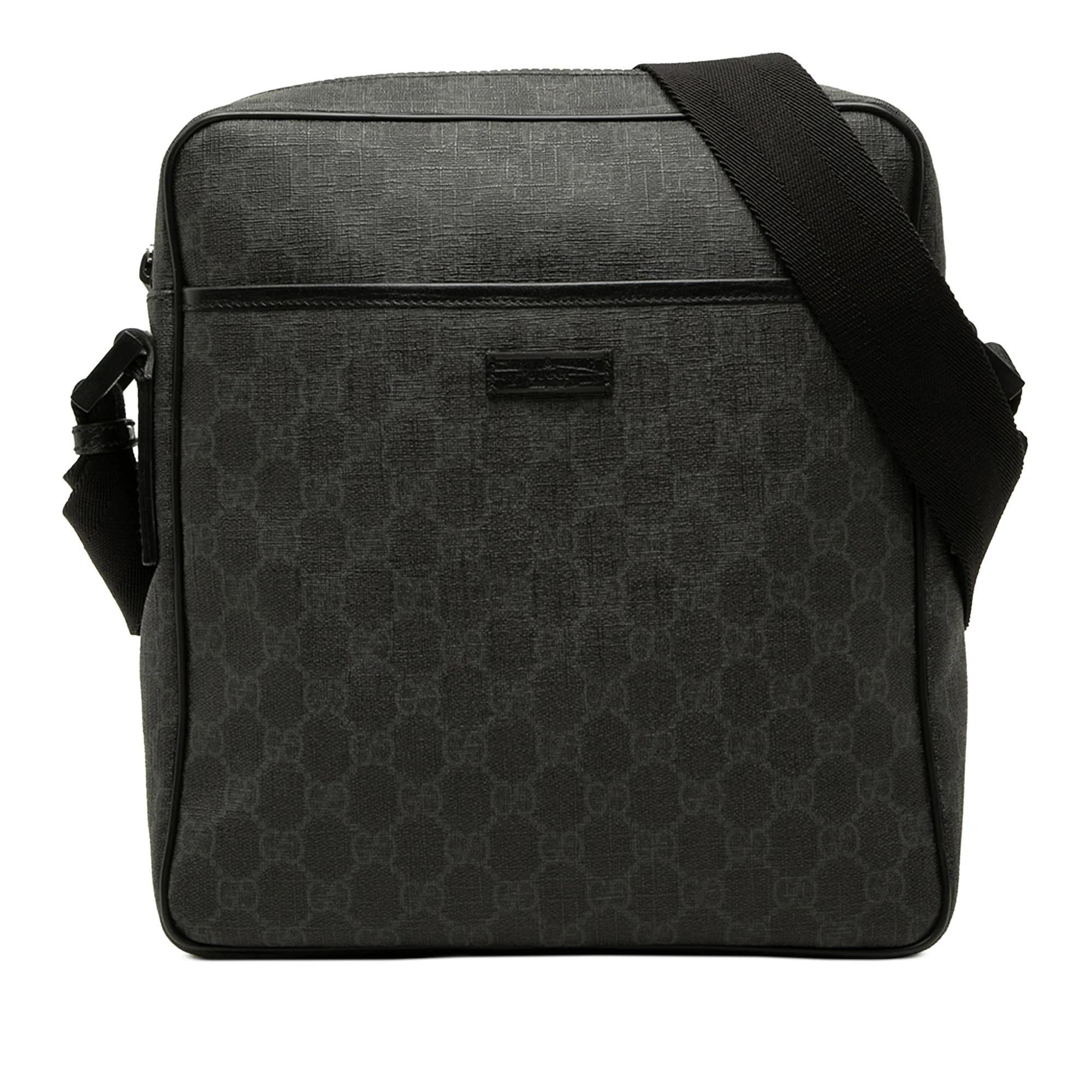 Gucci B leather handbag