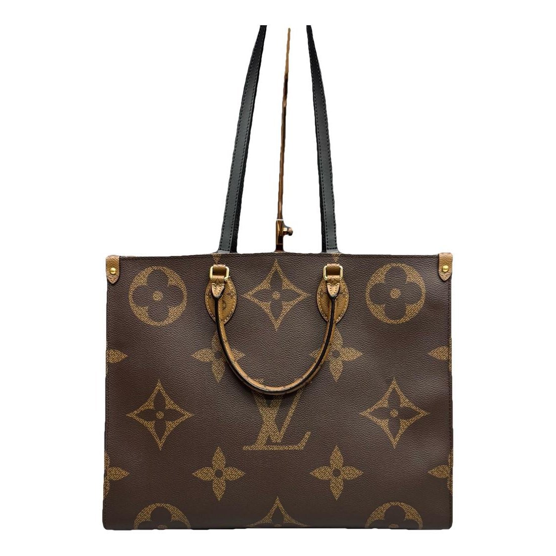 Onthego leather handbag