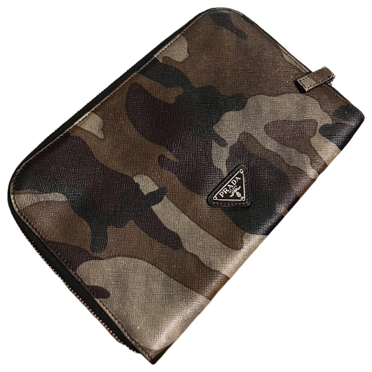 Leather clutch bag
