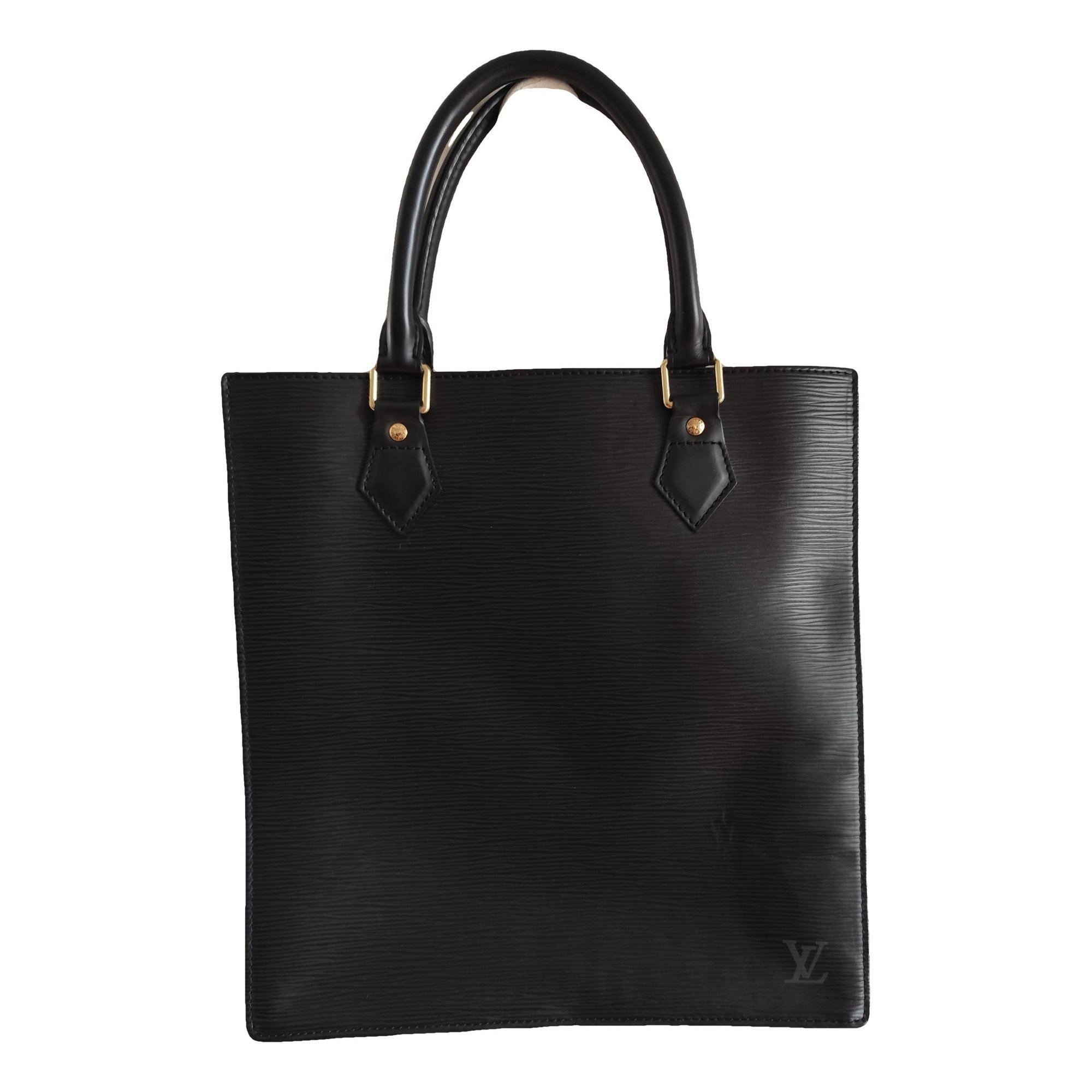 Plat leather handbag