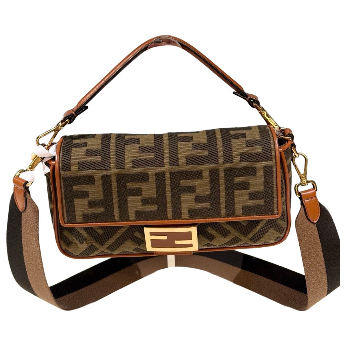 Baguette cloth handbag